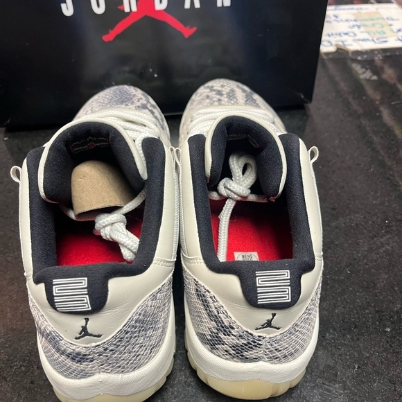 The Air Jordan 11 Low LE “Snakeskin” sz 11.5 main image 12